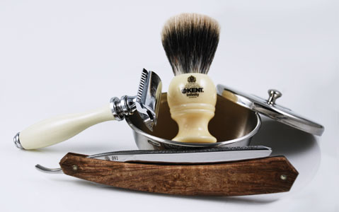 Rasur bei HAIRBASE - Rasierseifen, Aftershave, Rasierhobel und Rasurzubehör
